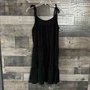 Women’s Black Tie Shoulder Sleeveless Tiered Dress